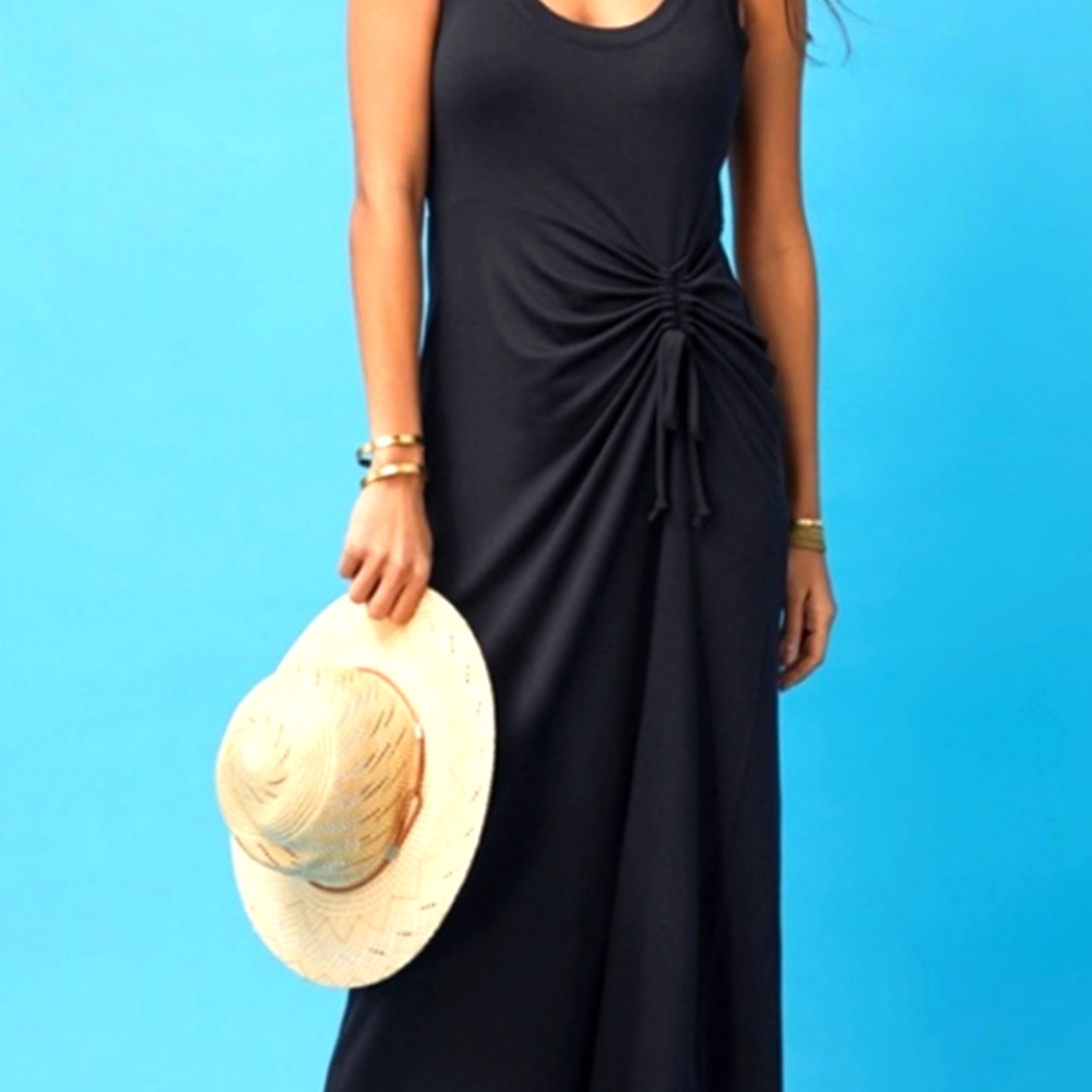 Cabi Black Scoop Neck Sleeveless Ruched Stretchy Medium Easy Midi Dress
